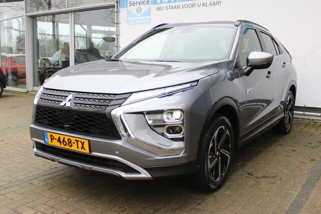 Mitsubishi ECLIPSE Cross 2.4 PHEV Intense+ | Incl. 12 maanden Garantie | Climate controle | Achteruitrijcamera | Stoelverwarming | Navigatie | Parkeersensoren V+A | Trekhaak | Bestuurdersstoel elektrisch verstelbaar | Keyless entry/start | Cruise controle | Lane assist | DA
