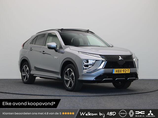 Mitsubishi ECLIPSE Cross 2.4 PHEV Instyle | 1500kg Trekvermogen | Schuif/Kantel Dak | Stoelverwarming Voor en Achter | Adaptieve Cruise Control |