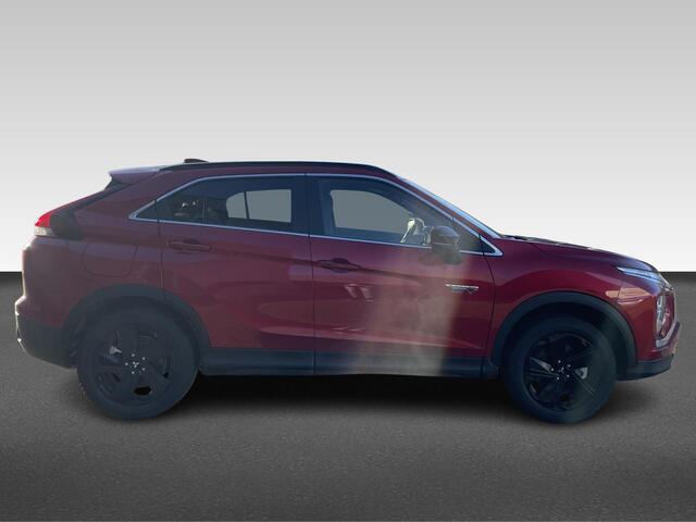 Mitsubishi ECLIPSE Cross 2.4 PHEV Black Edition Van ¤ 47.630,- voor ¤ 39.430,-