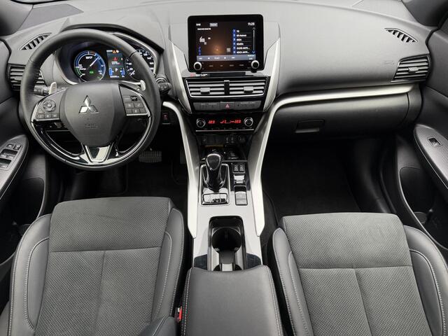 Mitsubishi ECLIPSE Cross 2.4 PHEV Executive 1500 KG Trekgewicht / Stuurwiel Verwarmbaar / Stoelverwarming / Apple Carplay / 360 Graden Camera / Adaptieve Cruise Control / Dode Hoek Detectie
