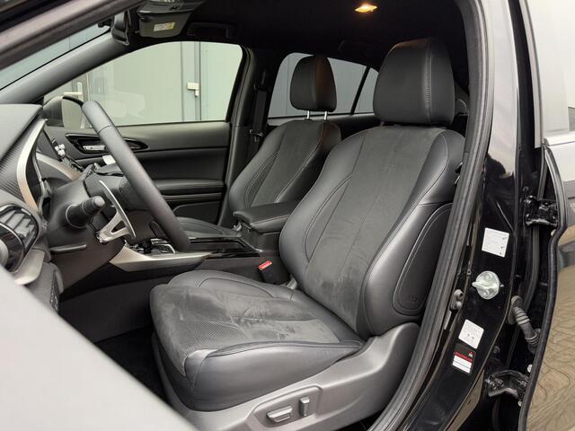 Mitsubishi ECLIPSE Cross 2.4 PHEV Executive 1500 KG Trekgewicht / Stuurwiel Verwarmbaar / Stoelverwarming / Apple Carplay / 360 Graden Camera / Adaptieve Cruise Control / Dode Hoek Detectie