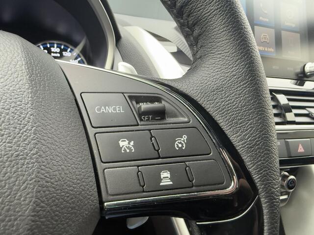 Mitsubishi ECLIPSE Cross 2.4 PHEV Executive 1500 KG Trekgewicht / Stuurwiel Verwarmbaar / Stoelverwarming / Apple Carplay / 360 Graden Camera / Adaptieve Cruise Control / Dode Hoek Detectie