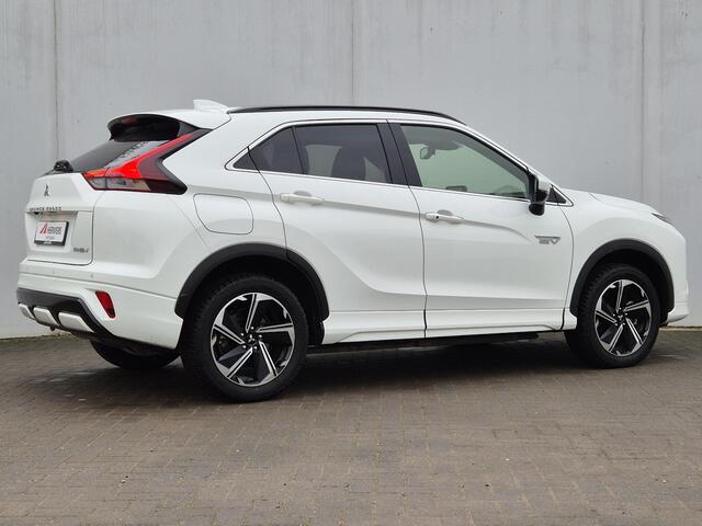 Mitsubishi ECLIPSE Cross 2.4 PHEV Executive Automaat / Adaptief cruise control / Trekgewicht 1500 Kg / Apple Carplay Android Auto / Stand Kachel / Rondomzicht camera /