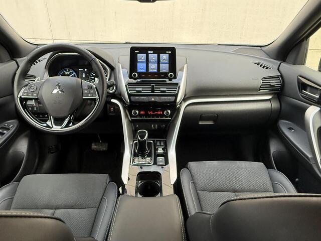 Mitsubishi ECLIPSE Cross 2.4 PHEV Executive S-AWC 4WD Automaat / Adaptieve Cruise Control / 1500kg Trekgewicht / Stoel/Stuurverwarming / Adaptive Cruise Control / Keyless / Full LED /