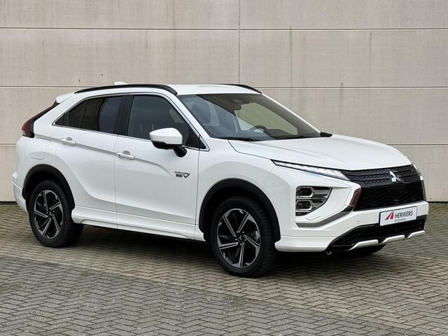 Mitsubishi ECLIPSE Cross 2.4 PHEV Executive S-AWC 4WD Automaat / Adaptieve Cruise Control / 1500kg Trekgewicht / Stoel/Stuurverwarming / Adaptive Cruise Control / Keyless / Full LED /