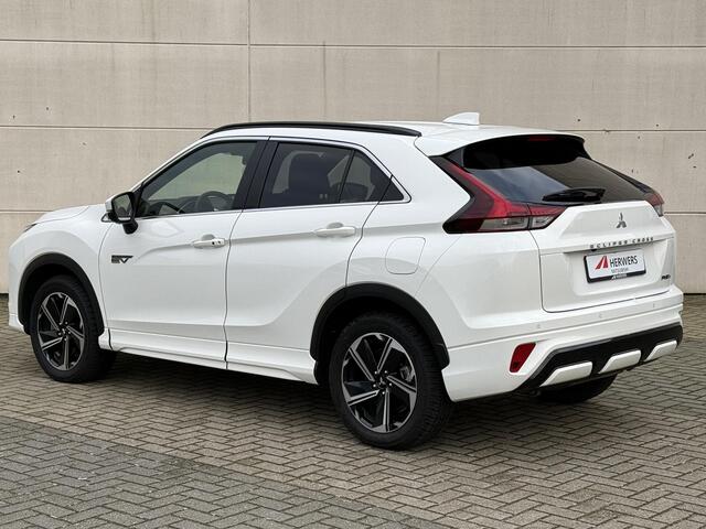 Mitsubishi ECLIPSE Cross 2.4 PHEV Executive S-AWC 4WD Automaat / Adaptieve Cruise Control / 1500kg Trekgewicht / Stoel/Stuurverwarming / Adaptive Cruise Control / Keyless / Full LED /