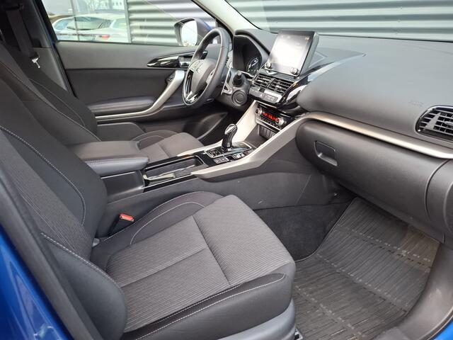 Mitsubishi ECLIPSE Cross 2.4 Intense Plug in Hybrid Dealer O.H. PHEV | Apple Carplay | Camera | Climate Control | Stoelverwarming | Cruise Control | L.M. 18" | DAB |