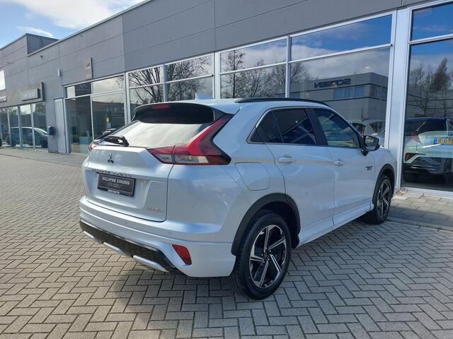 Mitsubishi ECLIPSE Cross 2.4 PHEV Instyle VAN ¤ 49.140,- VOOR ¤ 40.930,-