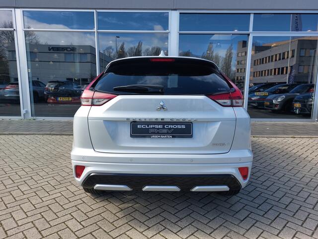 Mitsubishi ECLIPSE Cross 2.4 PHEV Instyle VAN ¤ 49.140,- VOOR ¤ 40.930,-