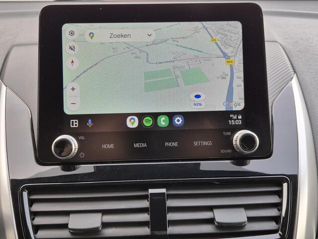 Mitsubishi ECLIPSE Cross 2.4 PHEV Prestige Automaat / Trekgewicht 1500 Kg / Schuif-Kanteldak / Stuur-, Stoelverwarming / Adaptief cruise control / Navigatie via Apple Carplay of Android Auto /
