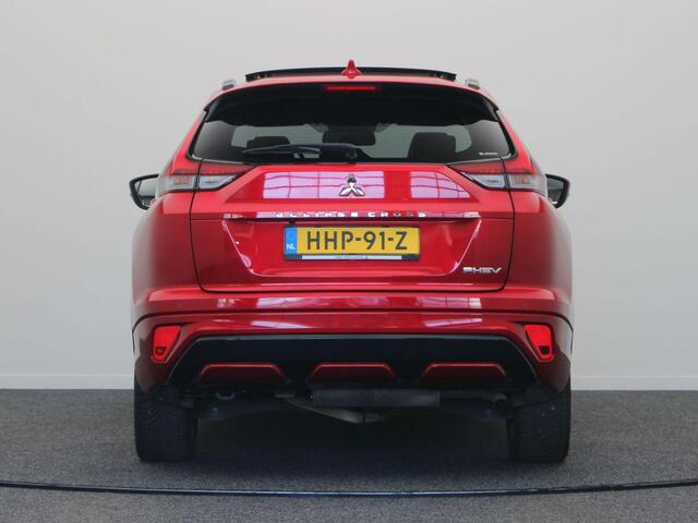 Mitsubishi ECLIPSE Cross 2.4 PHEV Instyle | Leder | Panorama dak | Stoel & stuur verwarming |
