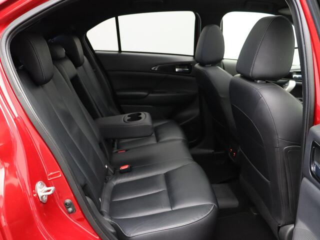 Mitsubishi ECLIPSE Cross 2.4 PHEV Instyle | Leder | Panorama dak | Stoel & stuur verwarming |