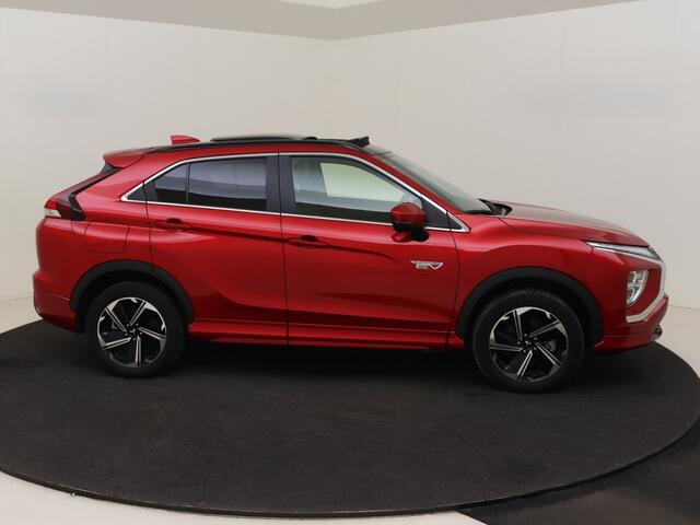Mitsubishi ECLIPSE 2.4 PHEV Intense+ | Panorama dak Elektr. | Adaptieve Cruise | Ca
