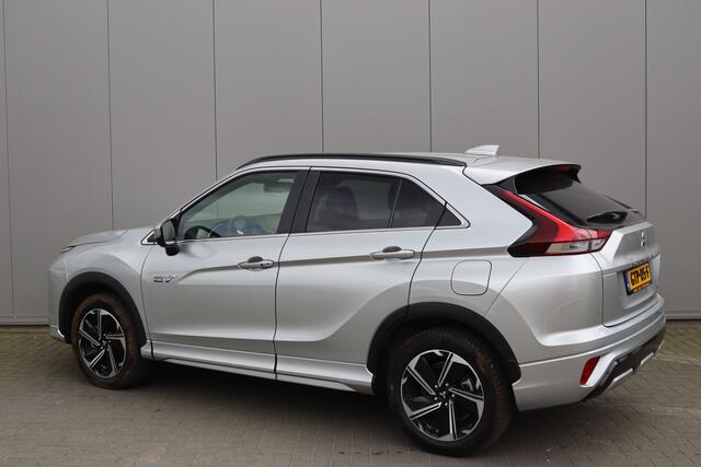 Mitsubishi ECLIPSE Cross 2.4 PHEV Intense + Sport-pack/Navigatie/Winter-Pack/Camera/Adaptive-Cruise