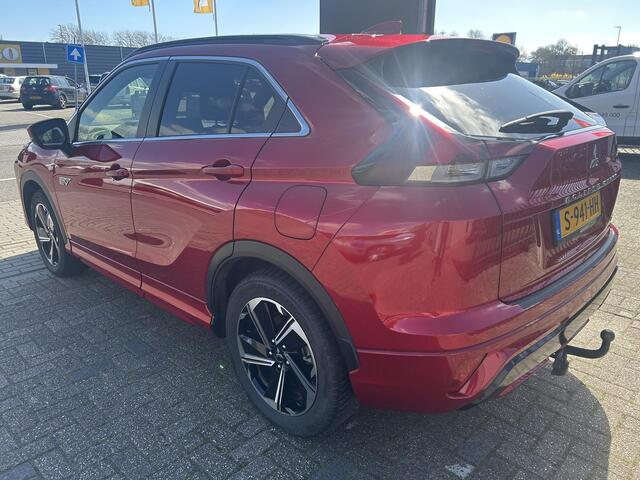 Mitsubishi ECLIPSE Cross 2.4 PHEV Executive All seizoenbanden|Trekhaak|1500 kg trekgewicht