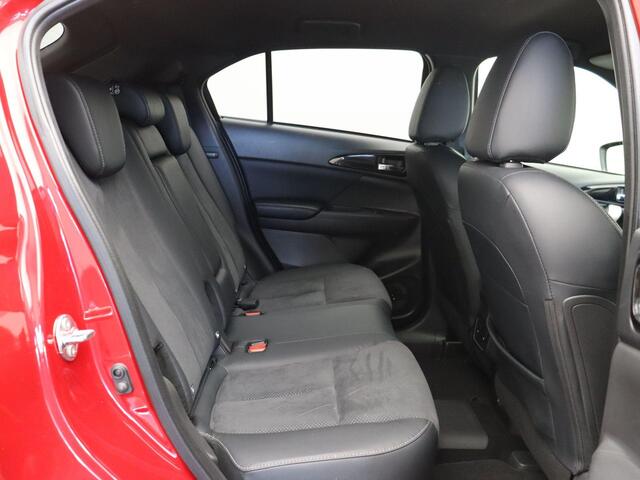 Mitsubishi ECLIPSE Cross 2.4 PHEV Executive | Trekhaak | Rondomizcht camera | 1500kg trekgewicht | Apple Carplay/Android Auto |