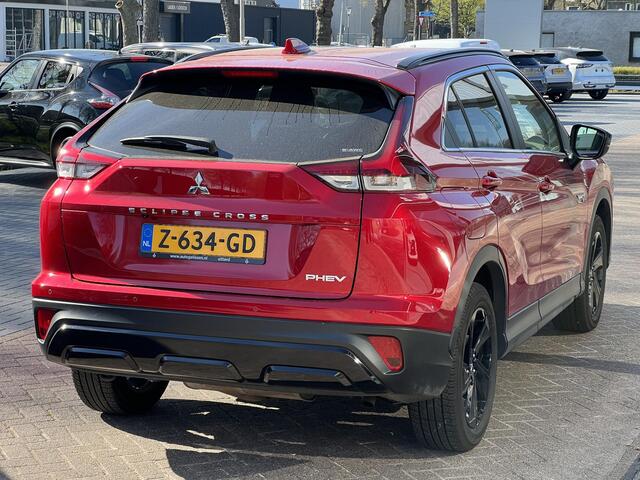 Mitsubishi ECLIPSE Cross 2.4 PHEV Black Edition | Adaptieve Cruise Control | Navigatie | FABRIEKSGARANTIE TOT 03-2032!