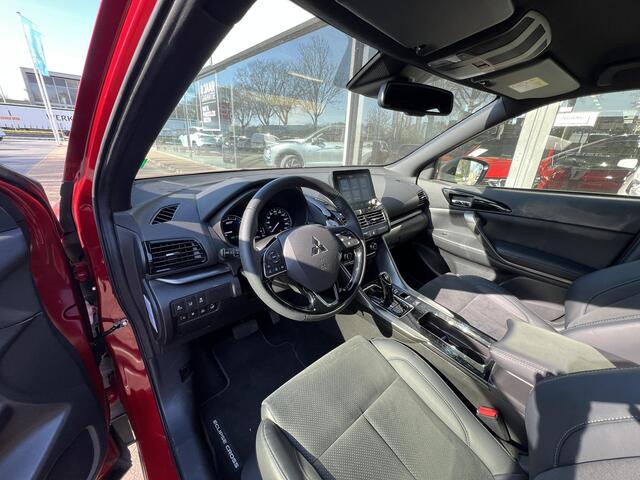 Mitsubishi ECLIPSE Cross 2.4 PHEV Black Edition | Adaptieve Cruise Control | Navigatie | FABRIEKSGARANTIE TOT 03-2032!
