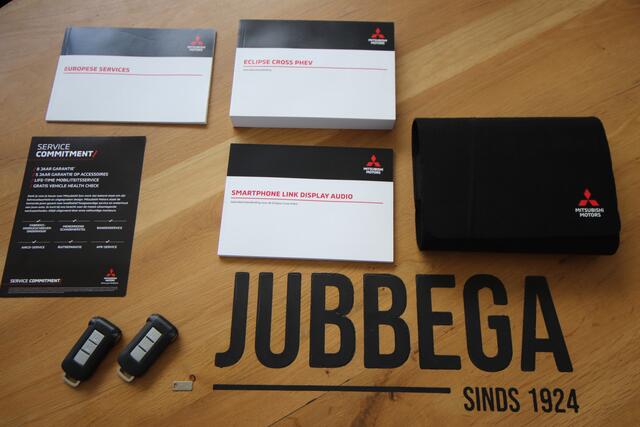 Mitsubishi ECLIPSE Cross 2.4 PHEV Instyle NL-Auto, Pano, Leder, Adaptive cr