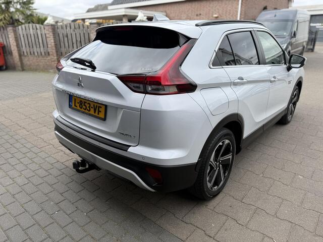 Mitsubishi ECLIPSE Cross 2.4 PHEV First Edition