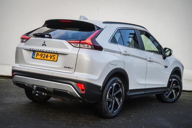 Mitsubishi ECLIPSE Cross 2.4 PHEV Intense+ AWD Trekhaak/ Half leer/ Elektr. stoelen/ Full led/ Carplay/ Stoelverwarming