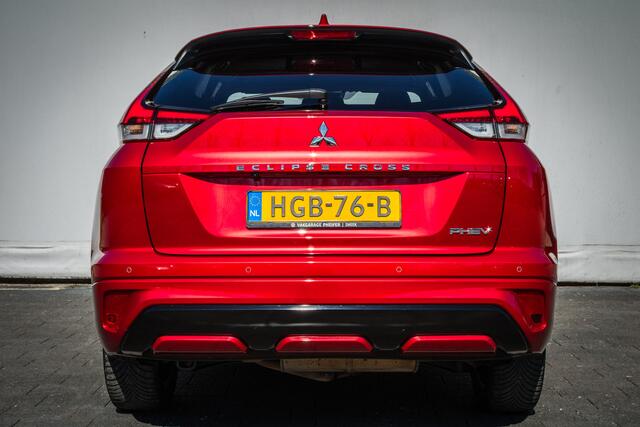 Mitsubishi ECLIPSE Cross 2.4 PHEV Aut. Executive AWD Trekhaak/ Navigatie/ Stuur+stoelverwarming/ Carplay/ LED/ Camera