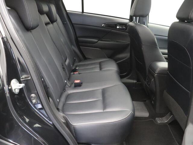 Mitsubishi ECLIPSE Cross 2.4 PHEV Instyle | 1500kg Trekvermogen | Schuif/Kantel Dak | Stoel en Stuur verwarming | Adaptieve Cruise Control | Lederen bekleding |