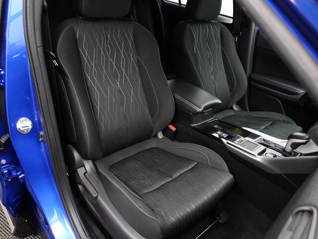 Mitsubishi ECLIPSE Cross 1.5 DI-T Intense+ Aut- Xenon Led, Camera, Stoelverwarming, Lane Assist, Carbon, Privacy Glass