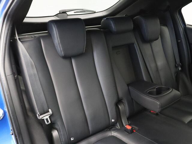 Mitsubishi ECLIPSE Cross 2.4 PHEV Instyle | Panorama dak | Stoel & Stuur verwarming | Lederen bekleding |