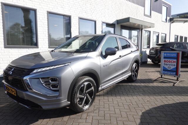 Mitsubishi ECLIPSE 2.4 PHEV INSTYLE