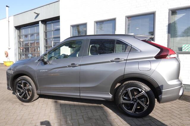 Mitsubishi ECLIPSE 2.4 PHEV INSTYLE