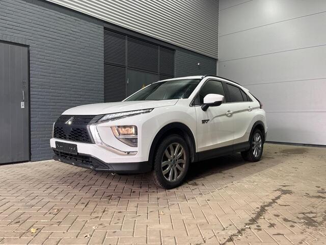 Mitsubishi ECLIPSE Cross 2.4 PHEV Intense | Stoelverwarming | Camera | Getint Glas | Apple Carplay