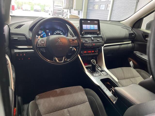 Mitsubishi ECLIPSE Cross 2.4 PHEV Intense | Stoelverwarming | Camera | Getint Glas | Apple Carplay