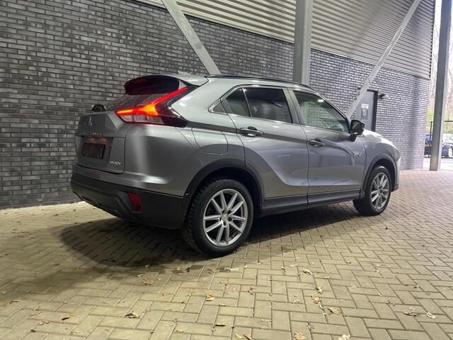 Mitsubishi ECLIPSE Cross 2.4 PHEV Intense | Stoelverwarming | Camera | Getint Glas | Apple Carplay