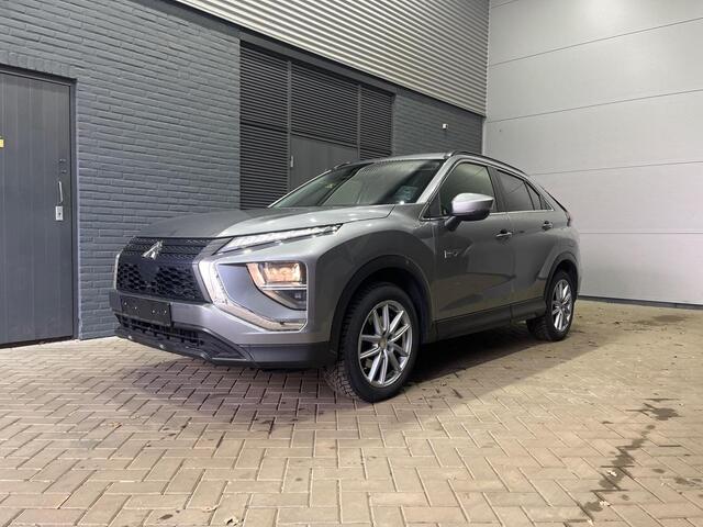 Mitsubishi ECLIPSE Cross 2.4 PHEV Intense | Stoelverwarming | Camera | Getint Glas | Apple Carplay