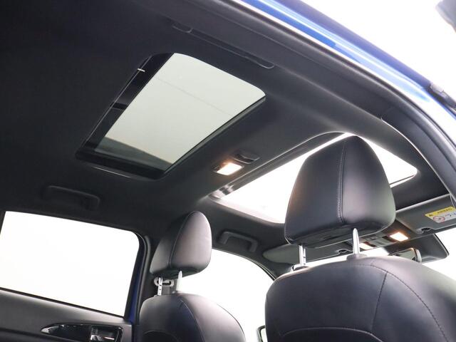 Mitsubishi ECLIPSE Cross 2.4 PHEV Instyle | 1500kg Trekvermogen | Schuif/Kantel Dak | Stoel en Stuur verwarming | Adaptieve Cruise Control | Lederen bekleding |