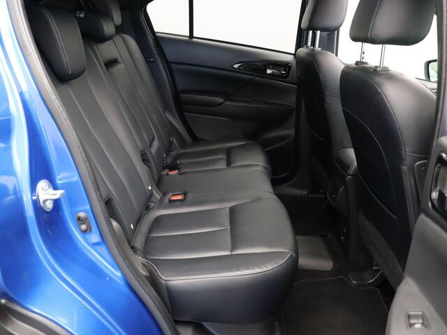 Mitsubishi ECLIPSE Cross 2.4 PHEV Instyle | 1500kg Trekvermogen | Schuif/Kantel Dak | Stoel en Stuur verwarming | Adaptieve Cruise Control | Lederen bekleding |