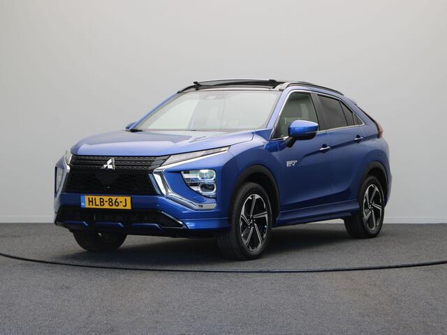Mitsubishi ECLIPSE Cross 2.4 PHEV Instyle | 1500kg Trekvermogen | Schuif/Kantel Dak | Stoel en Stuur verwarming | Adaptieve Cruise Control | Lederen bekleding |