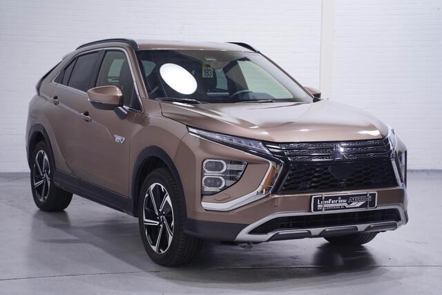 Mitsubishi ECLIPSE Cross 2.4 PHEV Intense+ Navi Camera Leder/alcantara Pdc Stoelverwarming