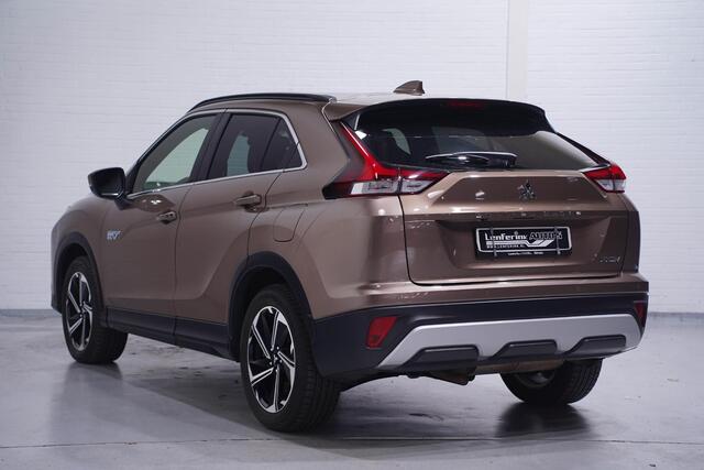Mitsubishi ECLIPSE Cross 2.4 PHEV Intense+ Navi Camera Leder/alcantara Pdc Stoelverwarming