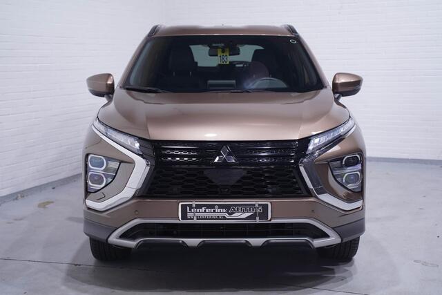 Mitsubishi ECLIPSE Cross 2.4 PHEV Intense+ Navi Camera Leder/alcantara Pdc Stoelverwarming