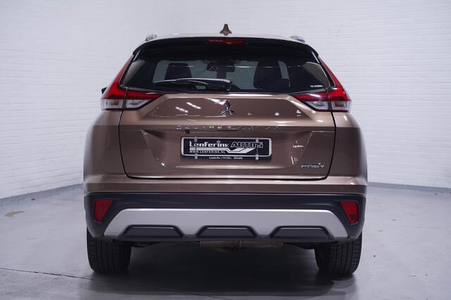 Mitsubishi ECLIPSE Cross 2.4 PHEV Intense+ Navi Camera Leder/alcantara Pdc Stoelverwarming