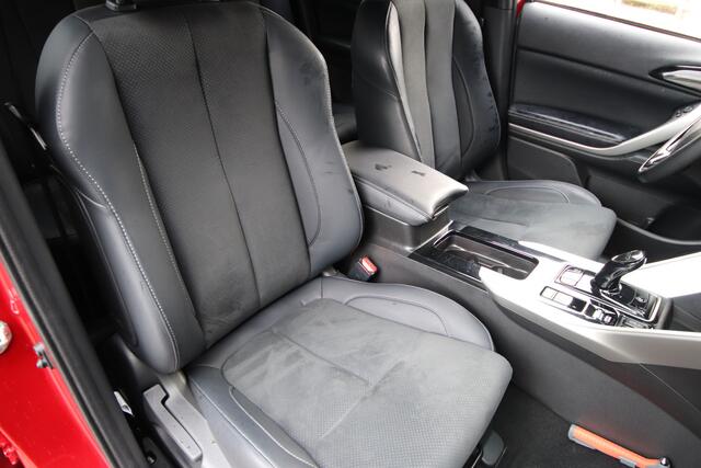 Mitsubishi ECLIPSE Cross 2.4 PHEV Business Executive Trekh, NL-Auto, Adaptive Cruise, Red Diamond