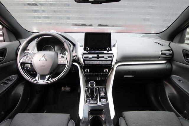 Mitsubishi ECLIPSE Cross 2.4 PHEV Business Executive Trekh, NL-Auto, Adaptive Cruise, Red Diamond