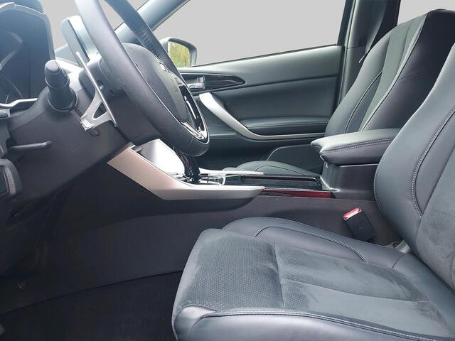 Mitsubishi ECLIPSE Cross 2.4 PHEV Executive "Black Edition"