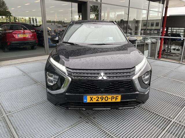Mitsubishi ECLIPSE Cross 2.4 PHEV Instyle | Fabrieksgarantie tot en met 11-01-2032 | Panoramadak | Leder |