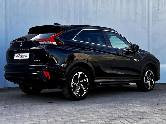 Mitsubishi ECLIPSE Cross 2.4 PHEV Executive 4WD Automaat / 8 jaar Garantie vanaf nieuw / 1500kg Trekgewicht / Adaptieve CC / Camera 360° / Stuur-, stoel- en achterbankverwarming / Navi / Apple Carplay Android /