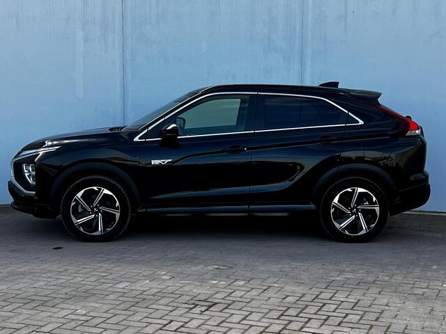 Mitsubishi ECLIPSE Cross 2.4 PHEV Executive 4WD Automaat / 8 jaar Garantie vanaf nieuw / 1500kg Trekgewicht / Adaptieve CC / Camera 360° / Stuur-, stoel- en achterbankverwarming / Navi / Apple Carplay Android /