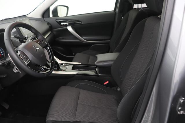 Mitsubishi ECLIPSE Cross 2.4 PHEV Intense | Stoelverwarming | Camera | Getint Glas | Apple Carplay