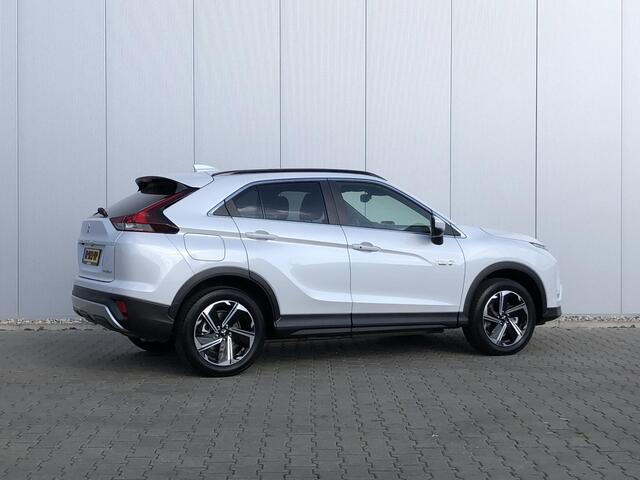 Mitsubishi ECLIPSE Cross 2.4 PHEV Intense+ / 1500KG Trekgewicht / Navigatie / AndroidAuto & AppleCarplay / Achteruitrij Camera / Cruise Control /
